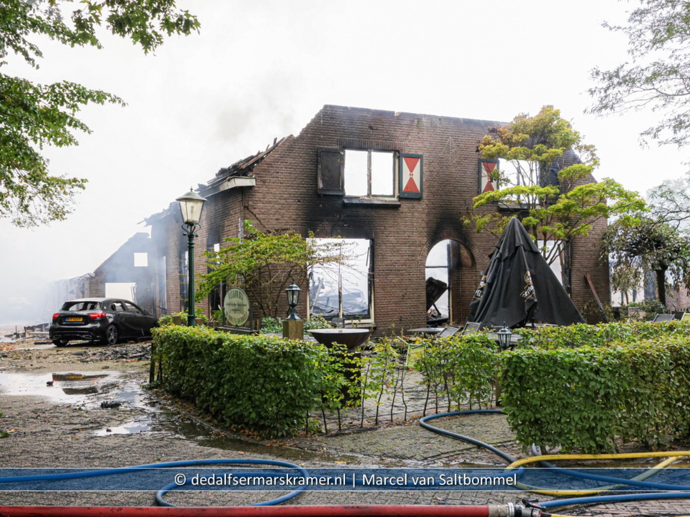 Grote brand legt horecapanden in as van oud Nieuwleusenaar