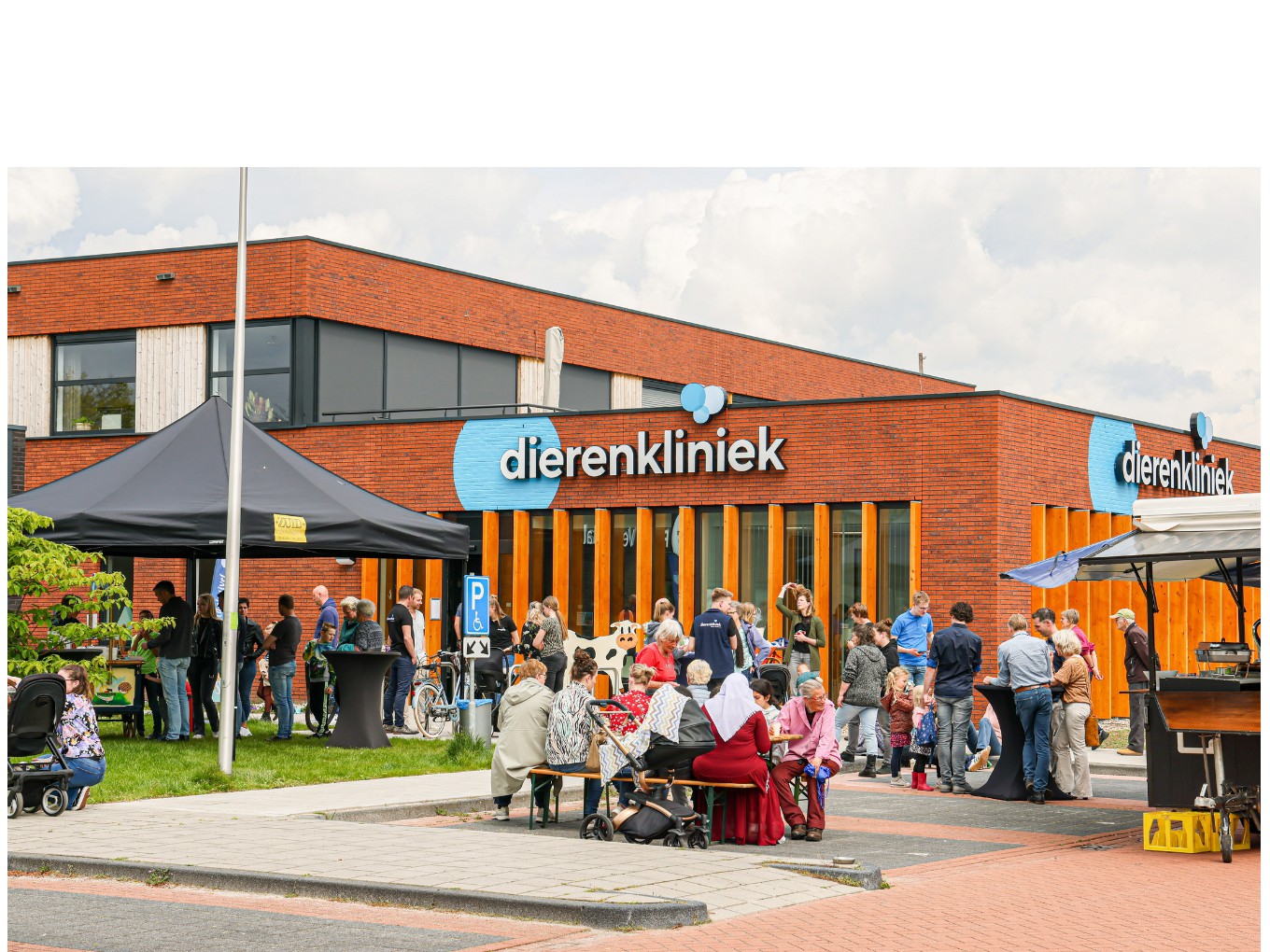 Geslaagde open dag van Dierenkliniek en Paramedisch centrum