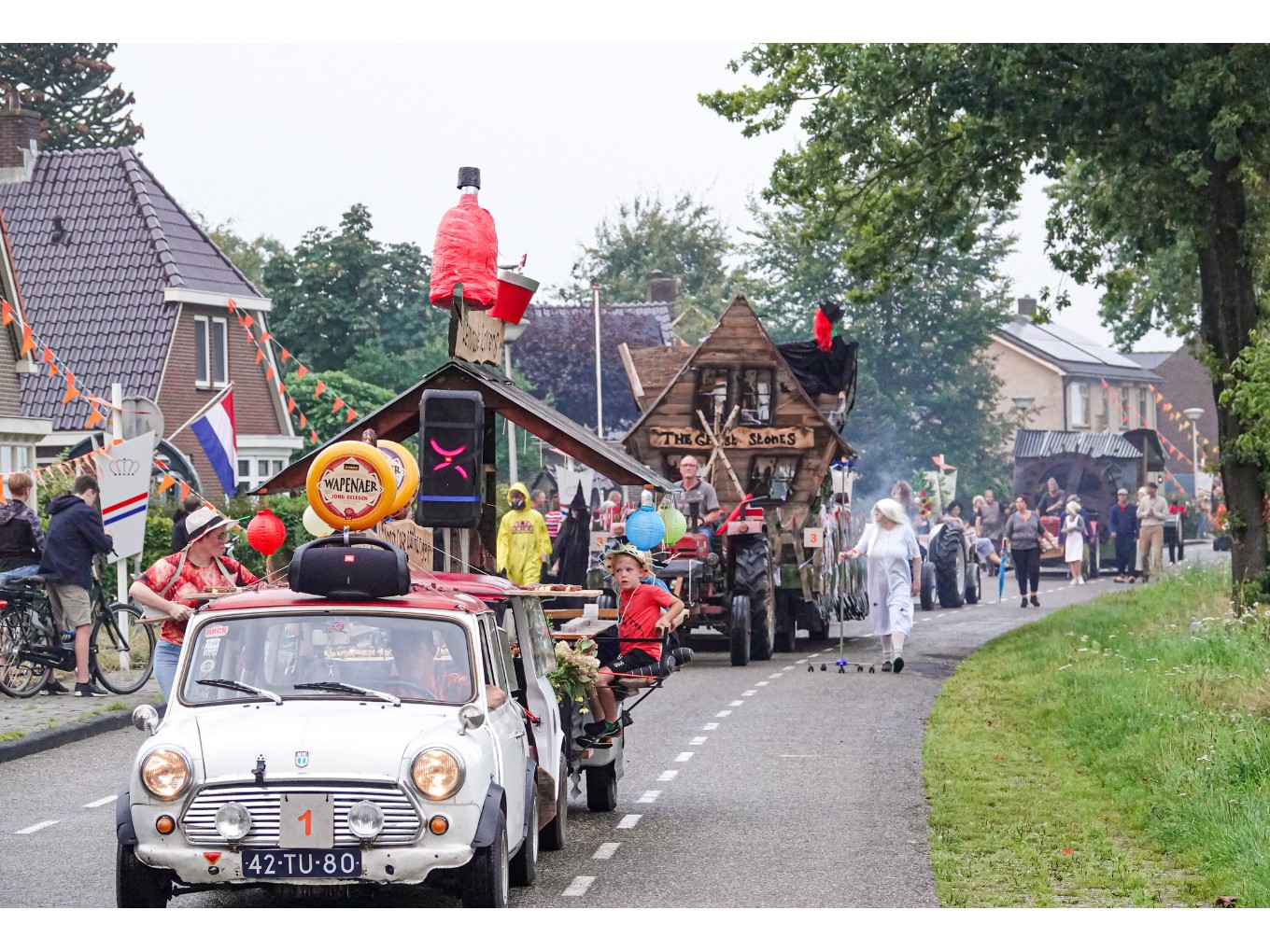Oudleusen viert weer heel gevarieerd Oranjefeest