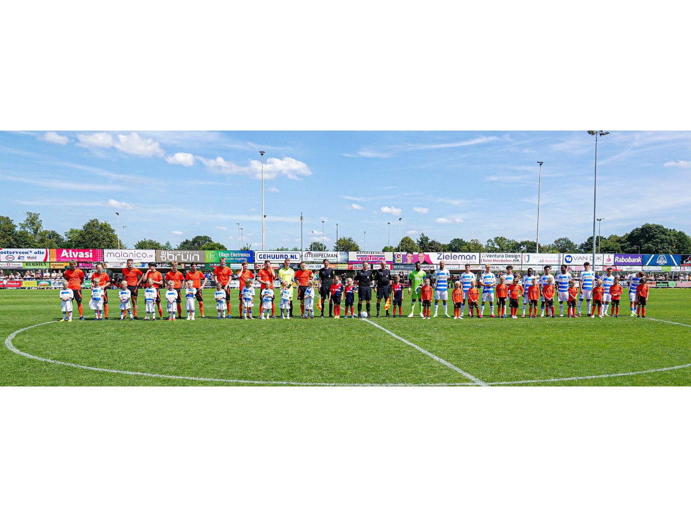 Fantastisch voetbalfeest bij S.V. Nieuwleusen tegen PEC Zwolle