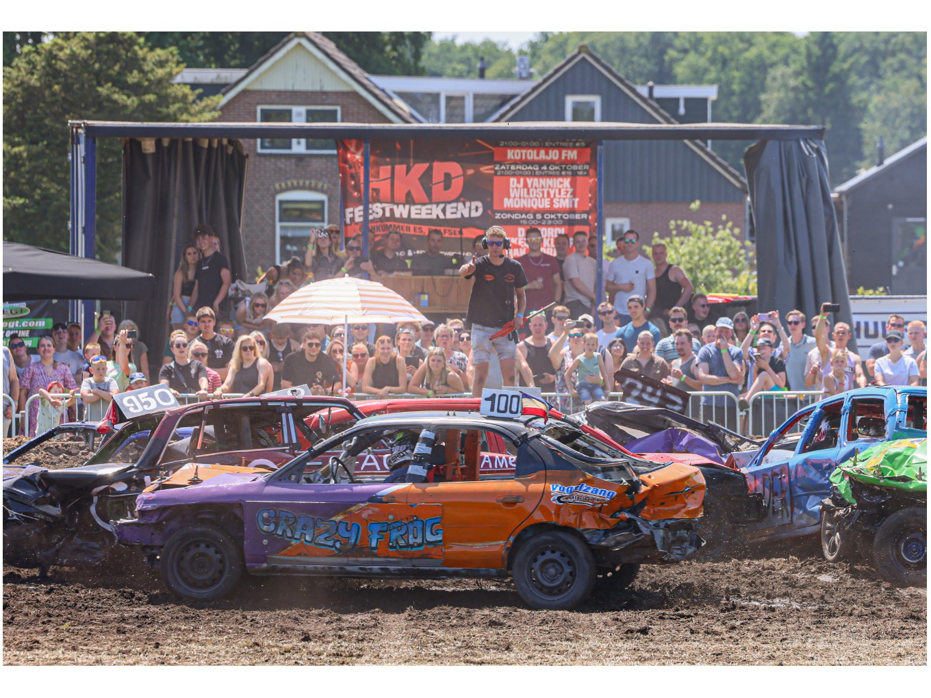 Autorodeo Oudleusen een heet maar gezellig feestje