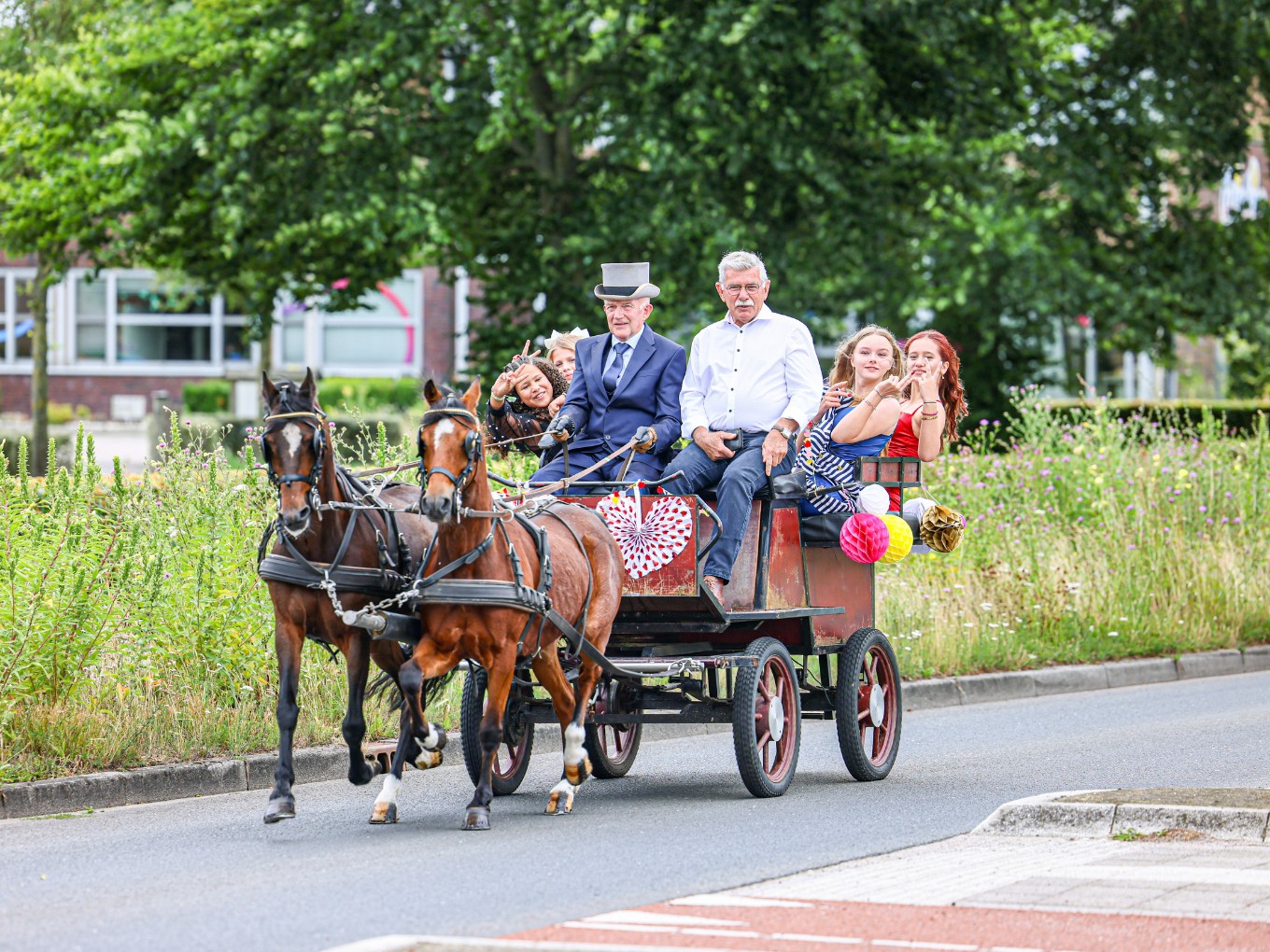 Leerlingen van groep 8 nemen feestelijk afscheid