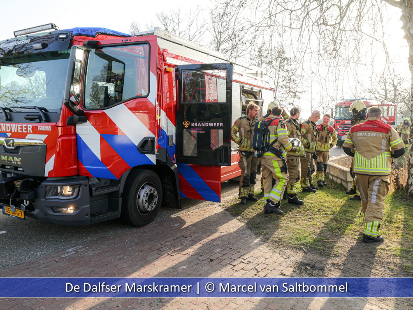 Brandweer rukt uit naar Meeleweg Nieuwleusen