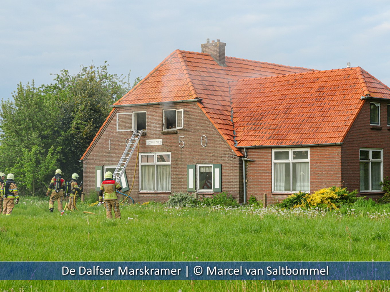 Brandweeroefening in Oudleusen