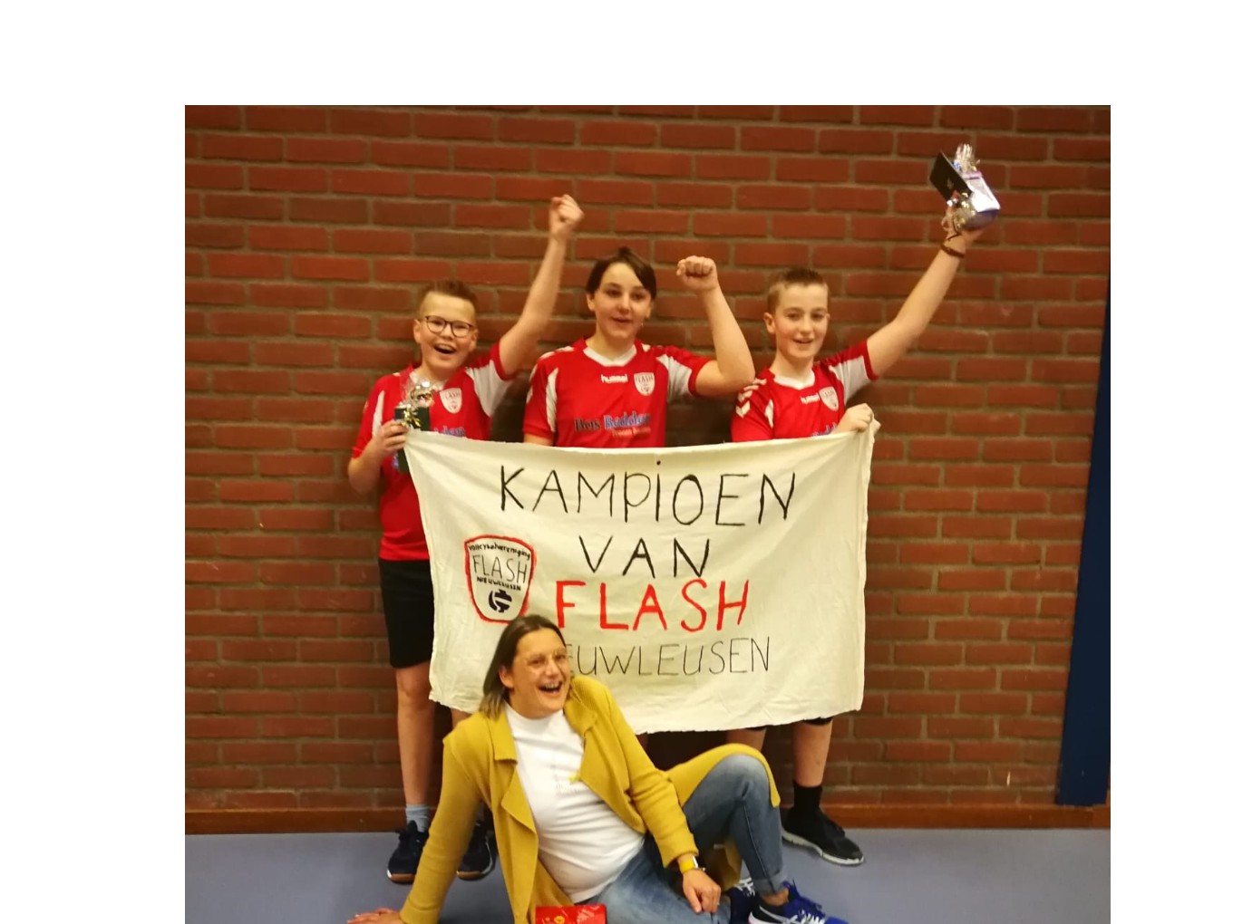 Vijf kampioensteams bij Flash Nieuwleusen