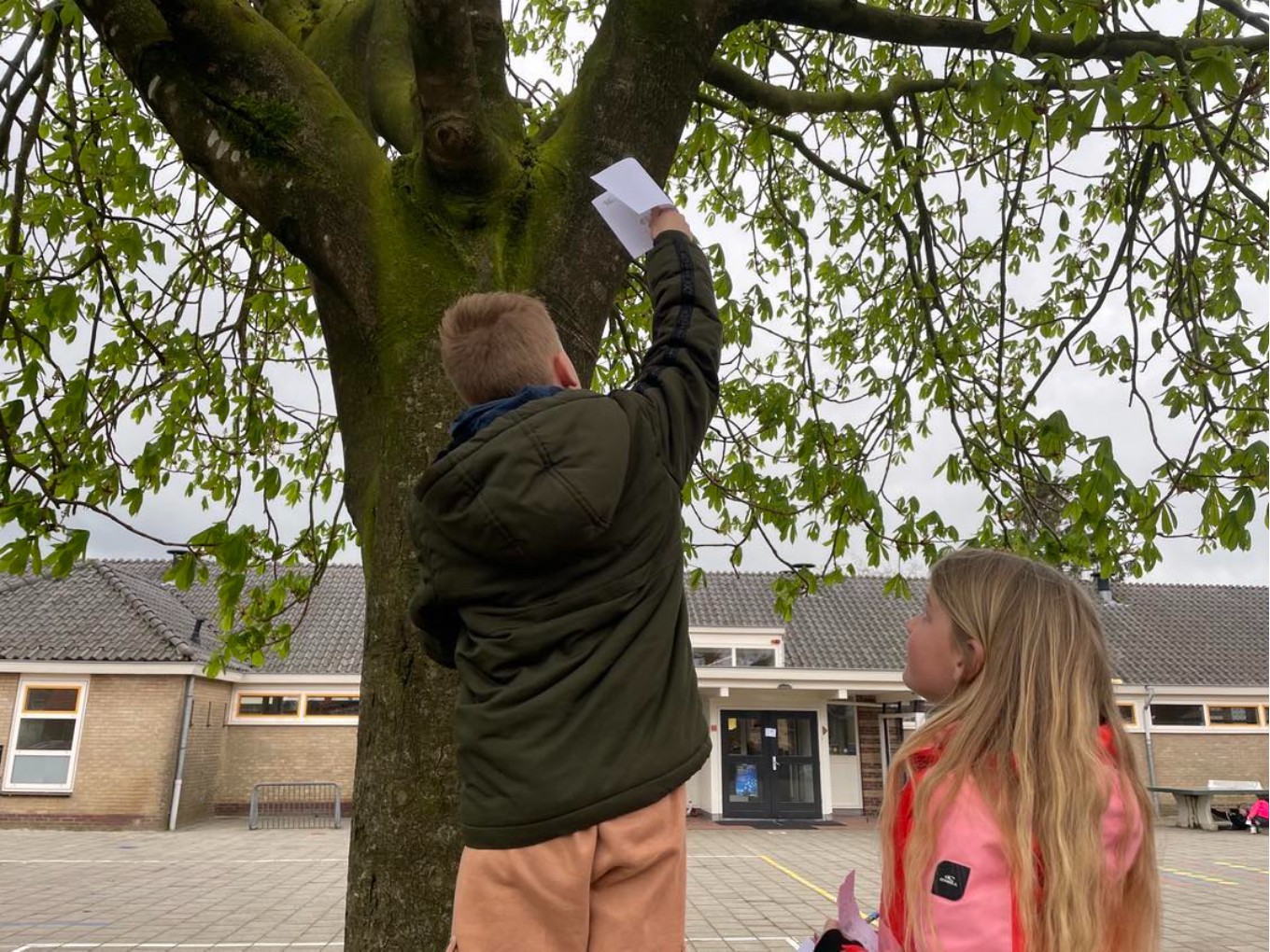 Leerlingen CBS De Zaaier doen mee aan Buitenlesdag