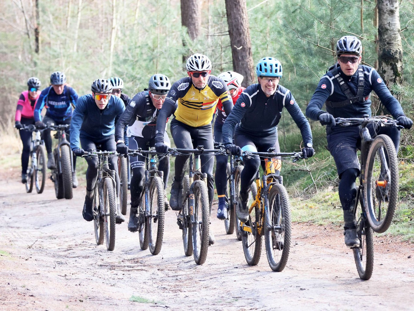 Ruim 500 mountainbikers trotseren zware omstandigheden