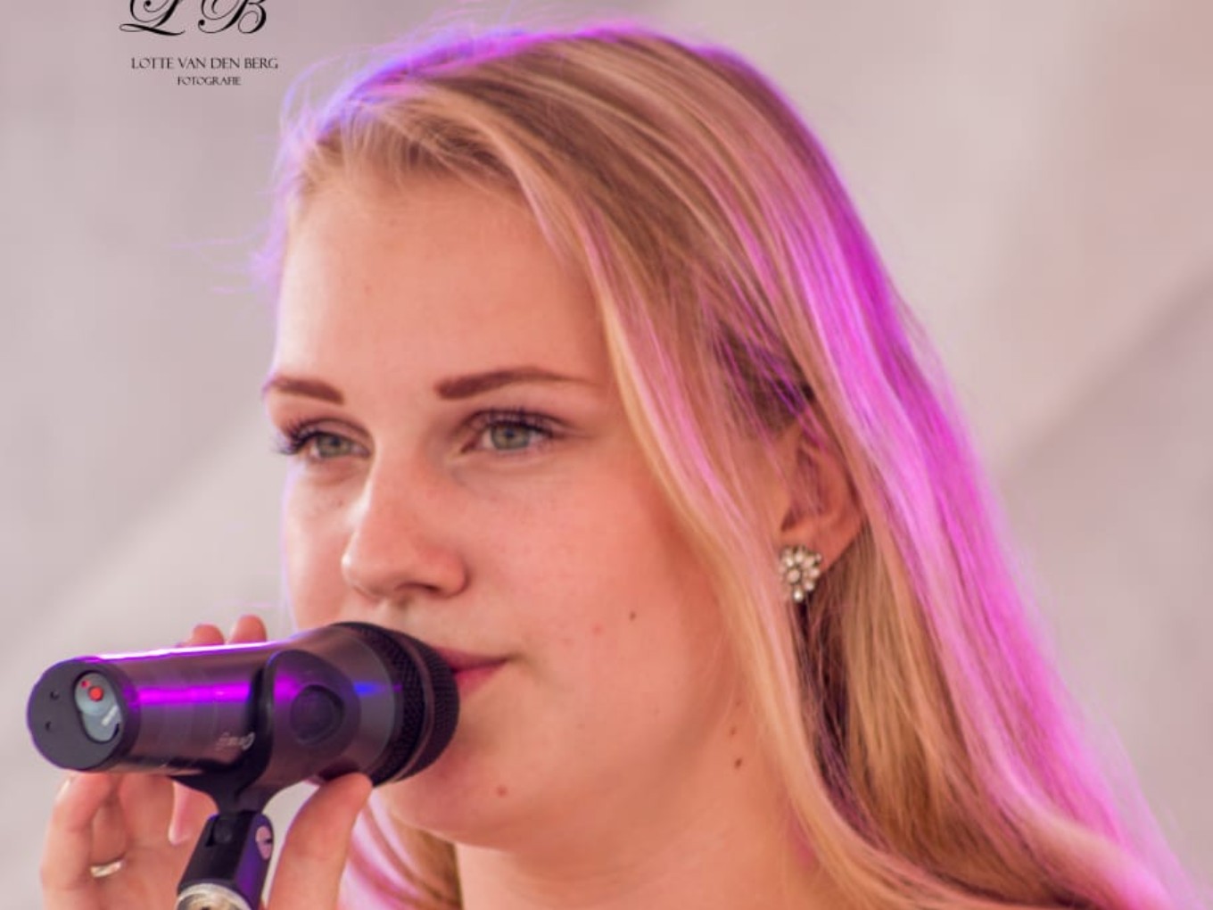 Felicia Westerhof uit Nieuwleusen wint Voice of Ommen