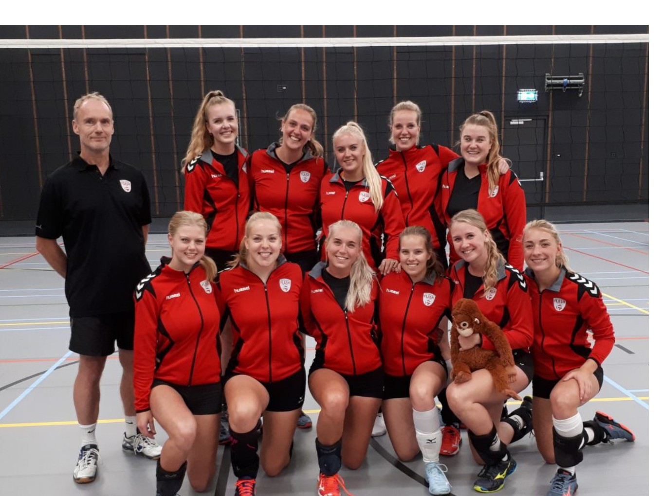 Dames Flash Nieuwleusen vergroot afstand tot Volco Ommen