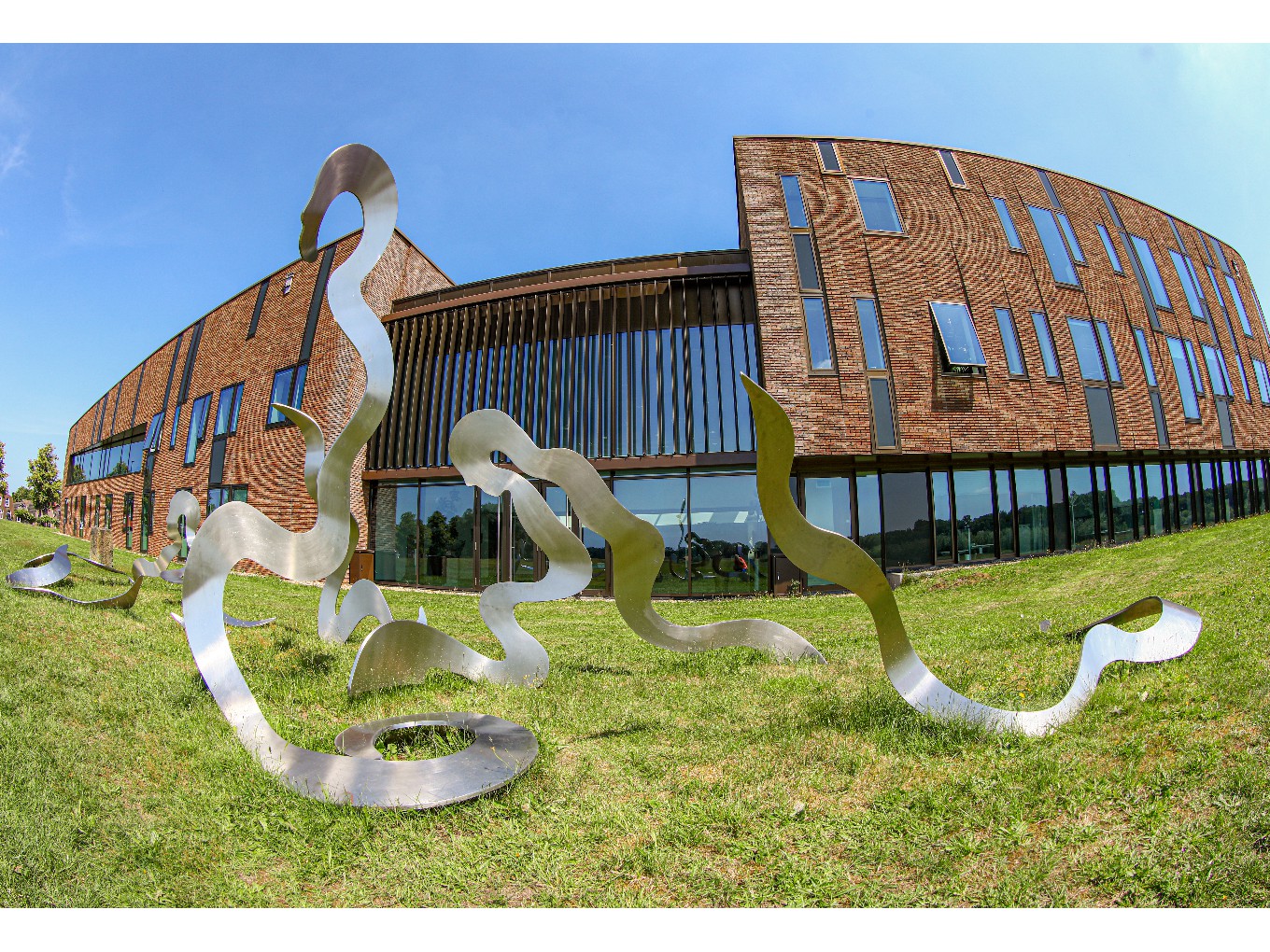 gemeentehuis Dalfsen. Archieffoto: Marcel van Saltbommel.