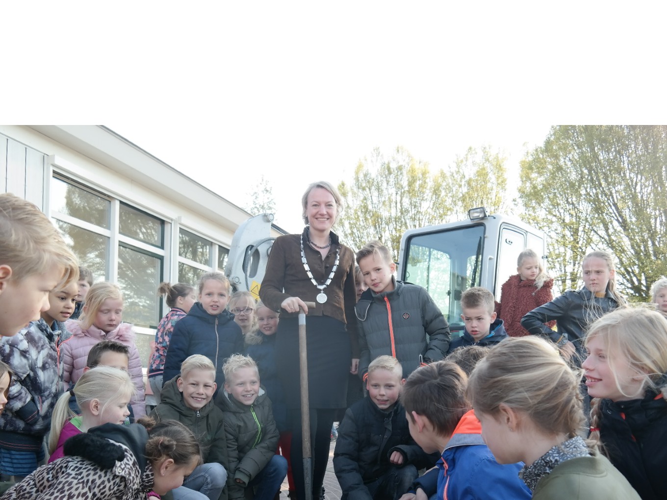 Natuur krijgt de ruimte op ‘groen’ schoolplein voor GBS De Uitleg