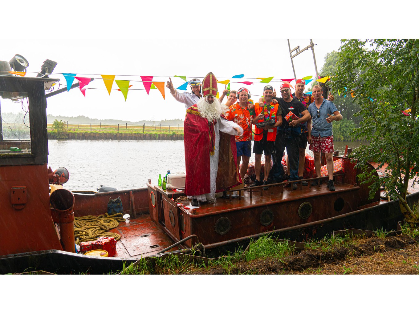 Kachel FM Hoonhorst nu de boot in