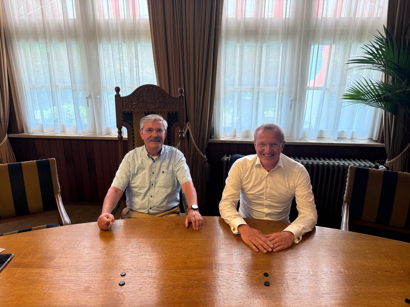 Nieuwe én oude burgemeester te gast in Grammofoonmuseum