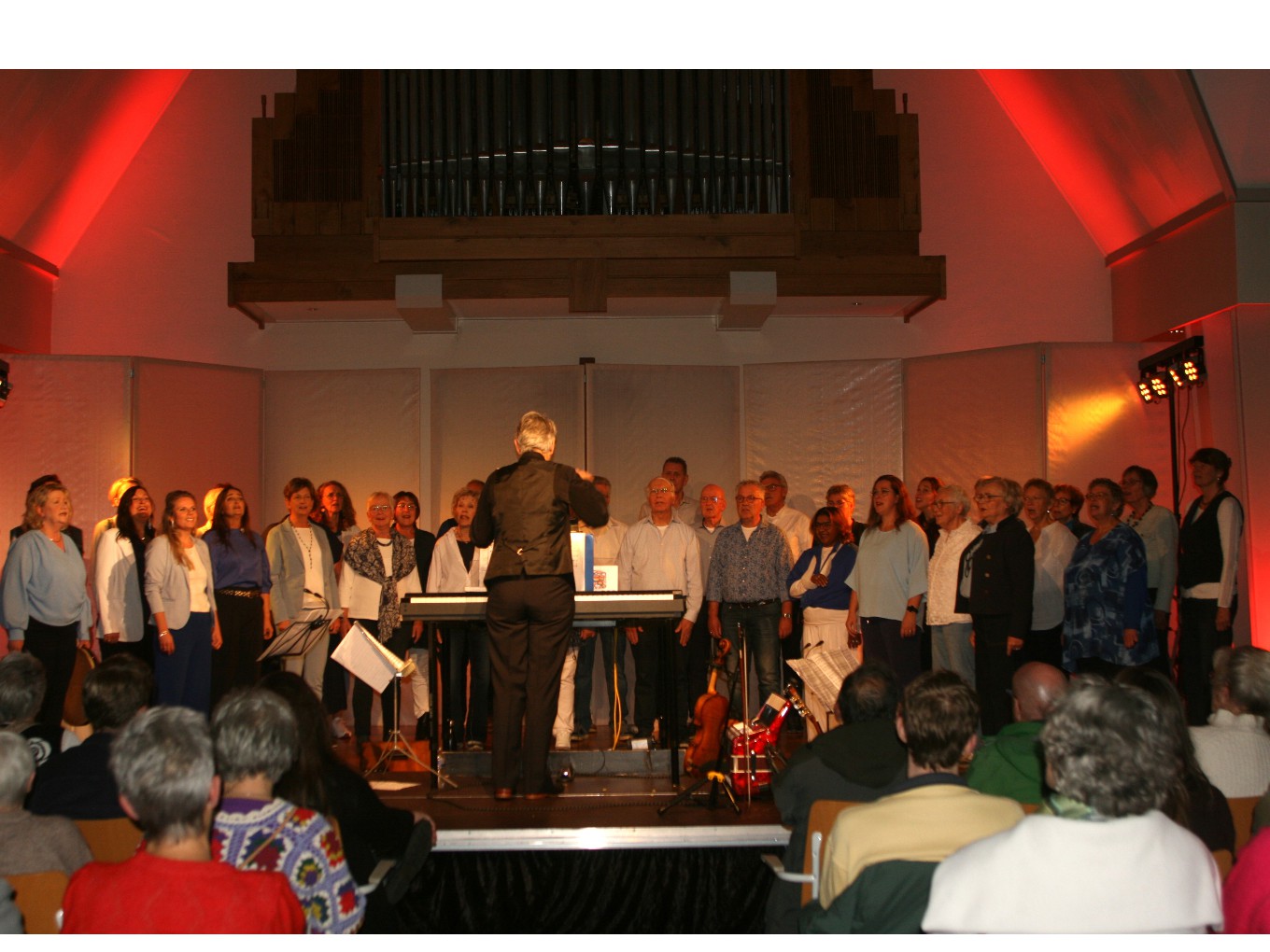 Out of the Blue Nieuwleusen maakt sfeervolle muzikale wereldreis