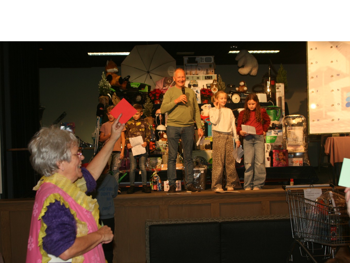 Wiekelaar bazaar in Oudleusen goed voor ruim 14.500 euro