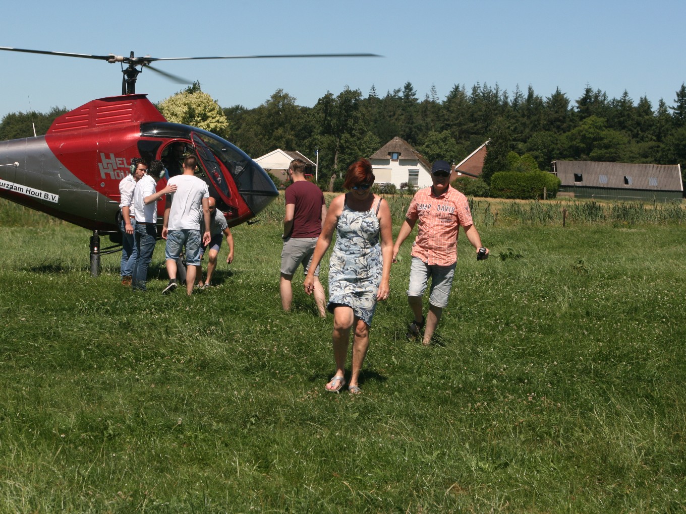 Hoonhorst de lucht in tijdens zilveren Sproeifeest