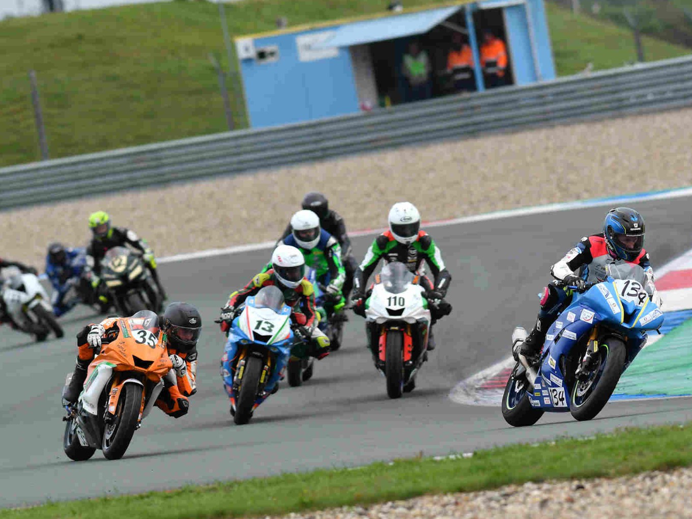 Bandenpoker op sponsor- en supporterdag van START-racing