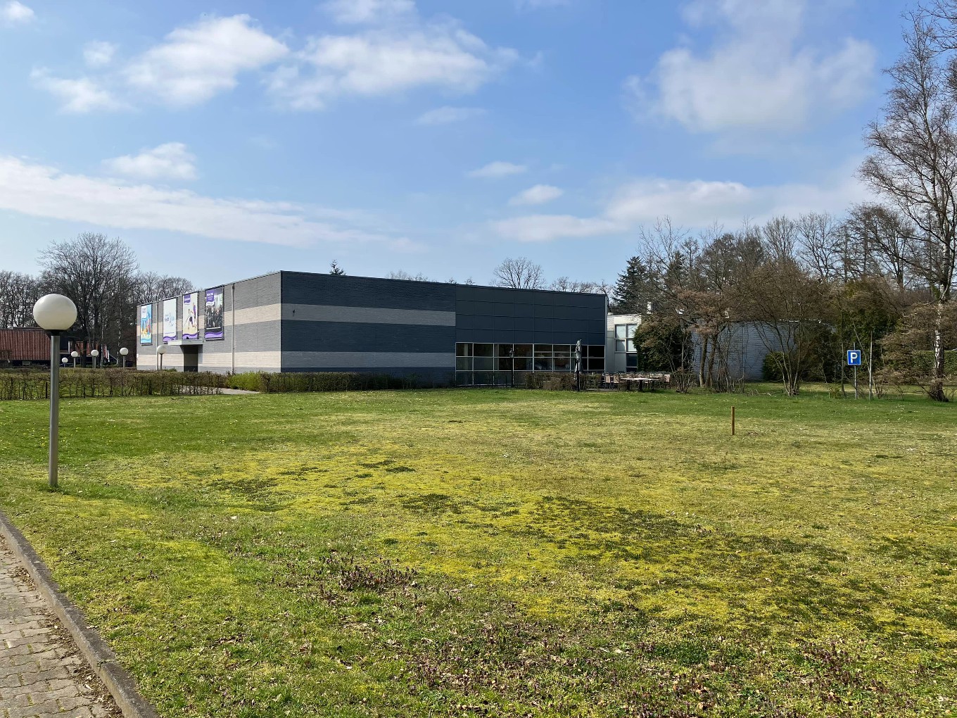 Kleine woningen in plaats van padelbanen naast sportschool aan Haersolteweg