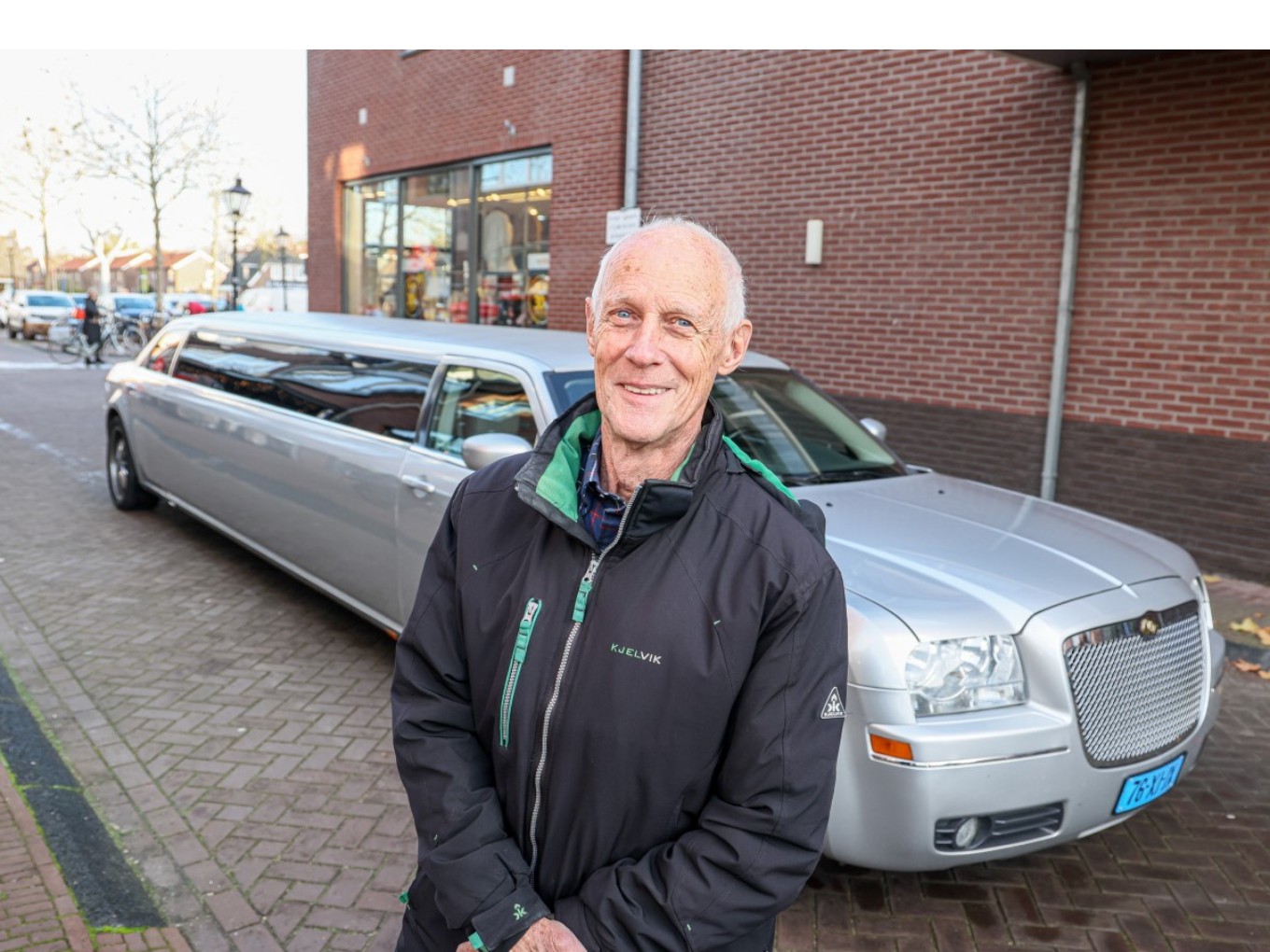 Meile Haan uit Nieuwleusen met limousine naar Meandercollege