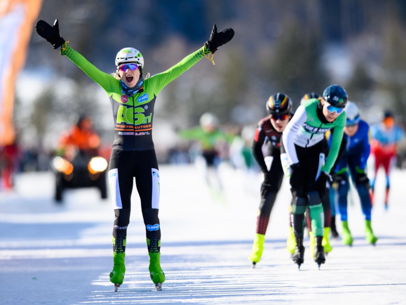 Sharon Hendriks wint alternatieve Elfstedentocht op de Weissensee in Oostenrijk