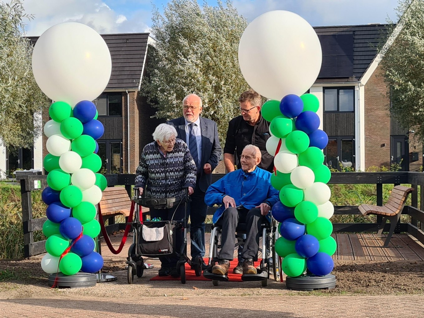 Vlonderterras biedt nieuwe ontmoetingsplek in Lemelerveld