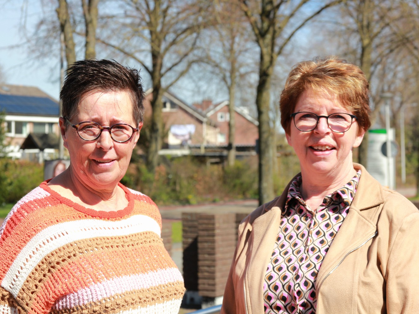 Vrijwilligers in gesprek met 75-plussers in project Lang Leve(n) Thuis