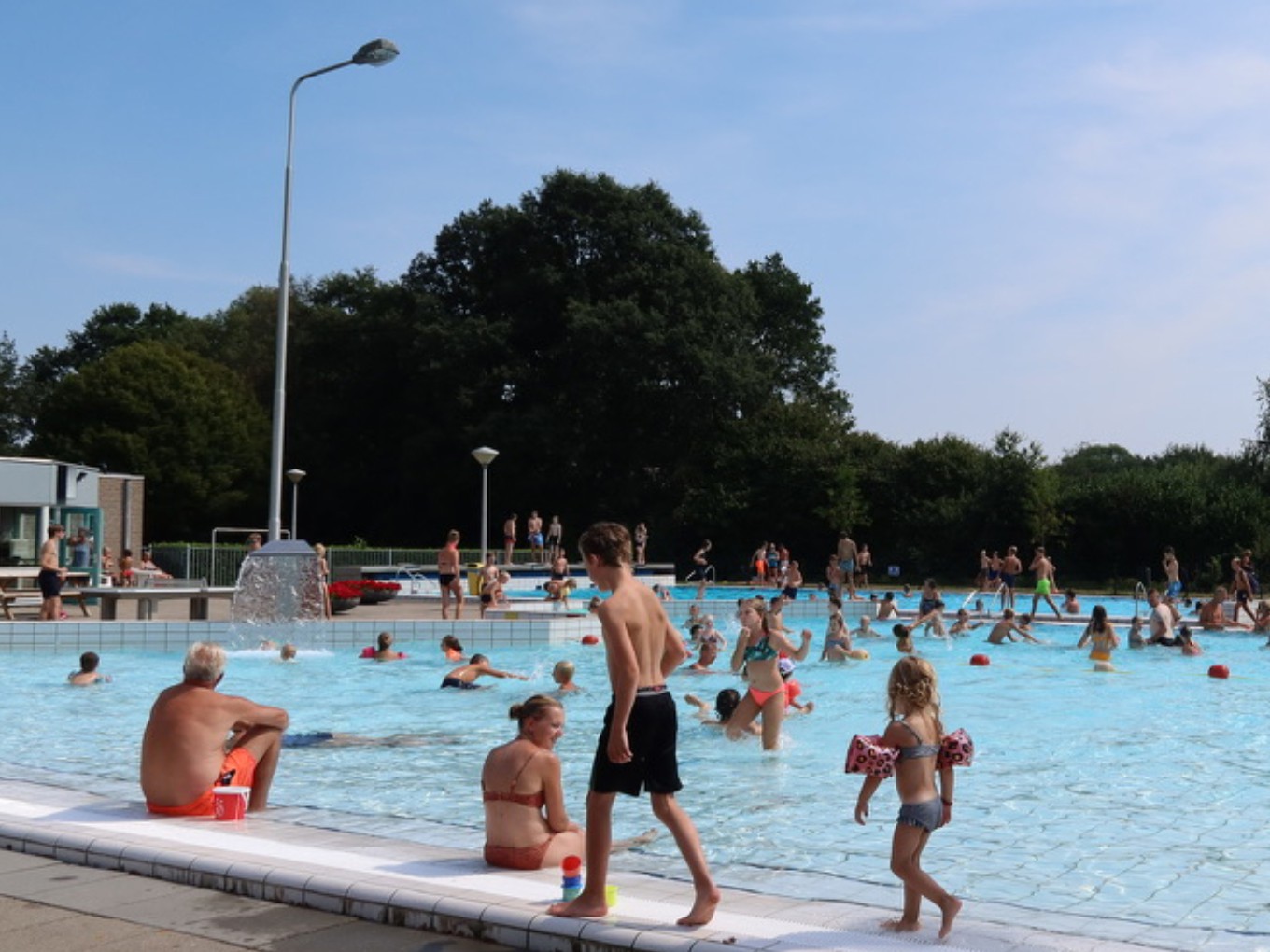 Dalfser zwembaden beperkt open vanaf 1 mei